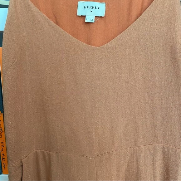 SOLD - Everly Wide-leg Jumpsuit - Picture 2 of 5